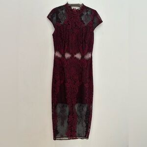 Chic Lace Midi Dress in Burgundy